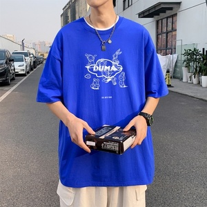 T3465落肩款宽松T恤克莱因蓝T圆领卡通英文印花T恤男港风T恤图片