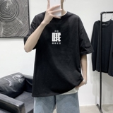 黑色