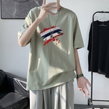 浅绿色