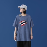 宝蓝色