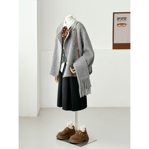 学院风毛呢大衣女中长款显瘦减龄流苏边带围巾杂色长毛外套HL149