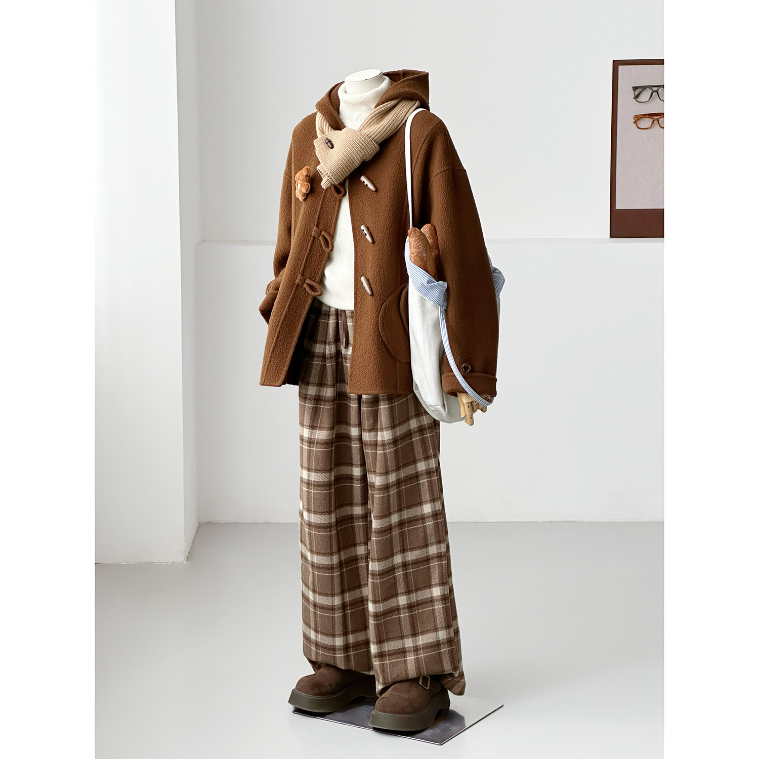 秋冬减龄栗子棕学院风连帽牛角扣可爱百搭手缝绵羊毛大衣外套FS13