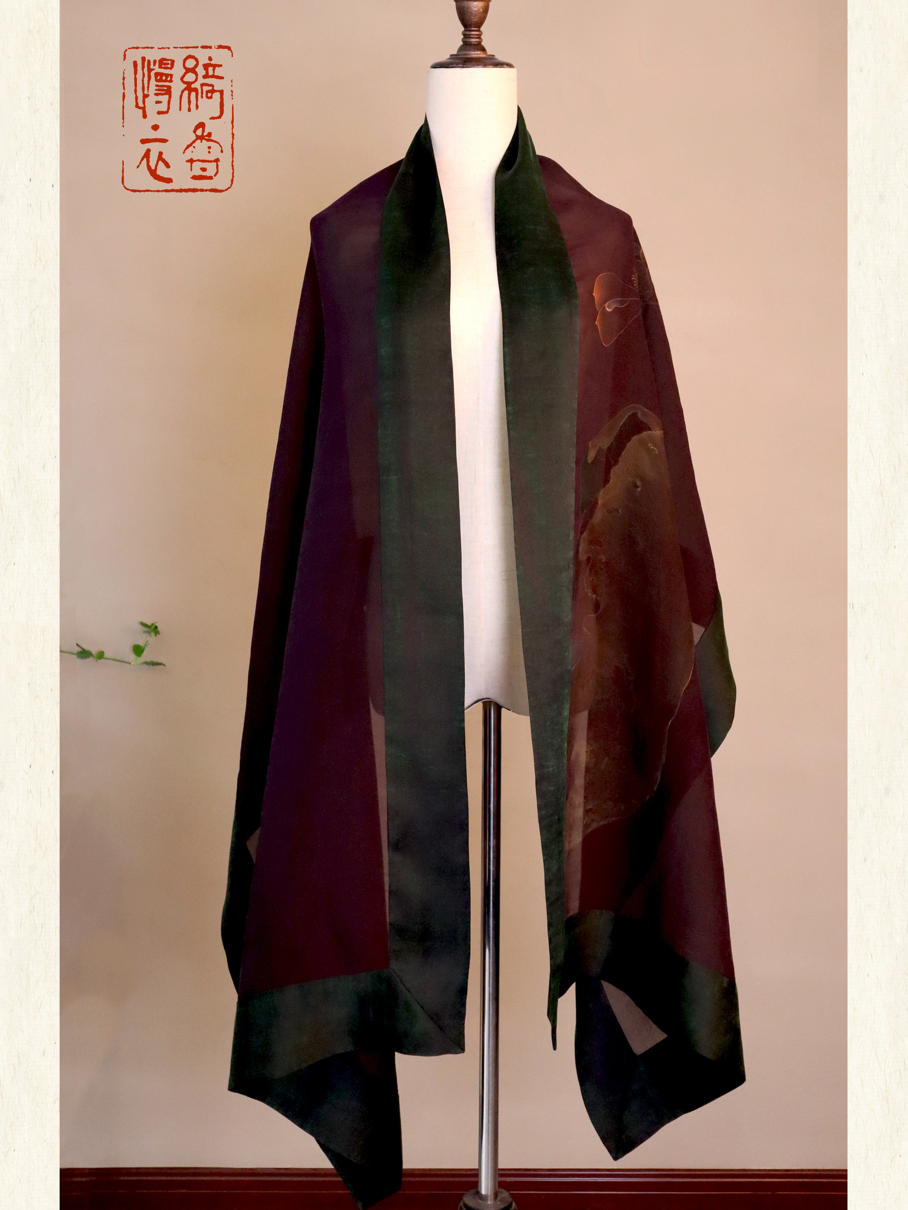 【绮香慢衣】手绘荷花绡披肩·没骨画手绘·荷叶图案·香云纱