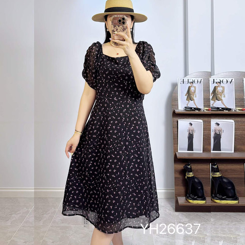 香港芸卉26637夏加大码连衣裙胖m