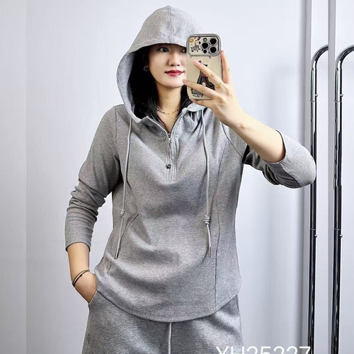 香港芸卉25227秋大码连帽卫衣女