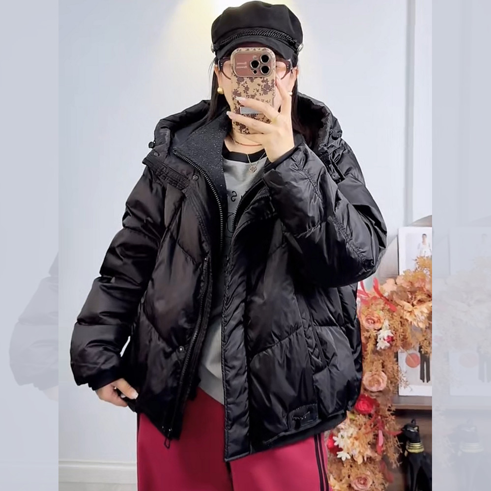 UP6152冬加大码羽绒服女 200斤胖妹mm双层领连帽藏肉显瘦短款棉袄