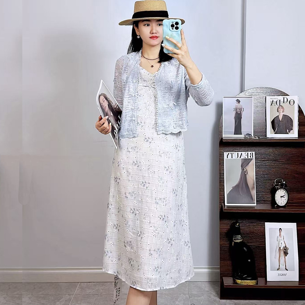 香港芸卉25300春夏加大码两件套裙 190斤胖妹m镂空开衫吊带连衣裙