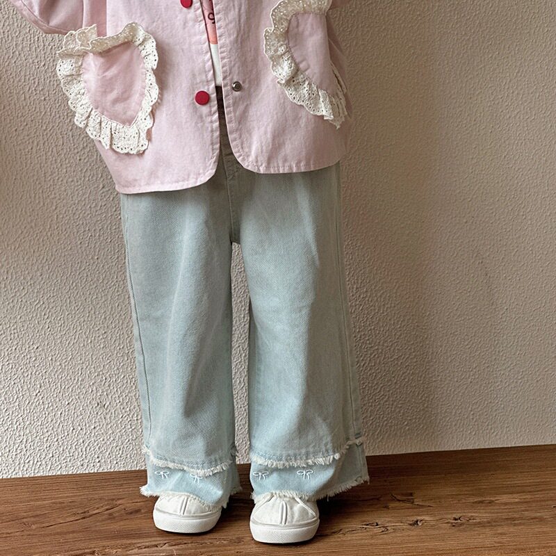 女童浅蓝色毛边阔腿牛仔裤2025新款女宝幼儿园宽松休闲春装裤子