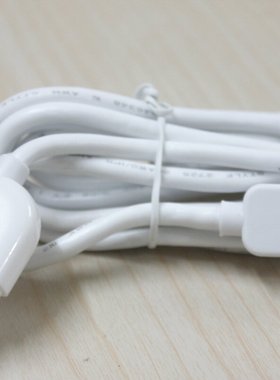 原装F8Z635-04 USB白色数据线充电线适用iPhone4s 3g iPad123ipod