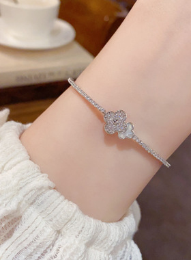 小众时尚百搭微镶锆石四叶花手镯个性精致简约高级感超闪手环批发