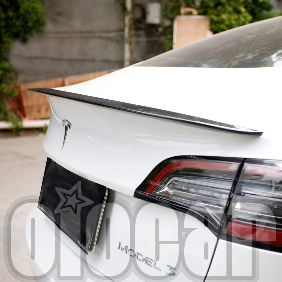 适用于特斯拉 Modle 3 改装运动款 干碳纤维尾翼