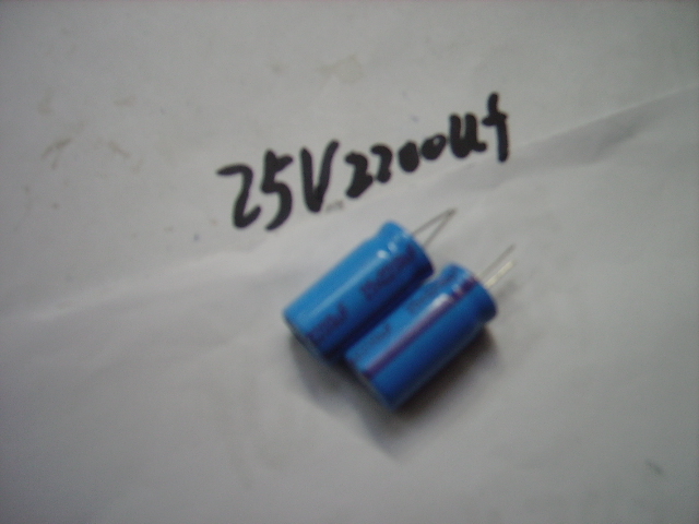 电容电解电容25V2200uf电解电容2200uf25v电解电容电容器