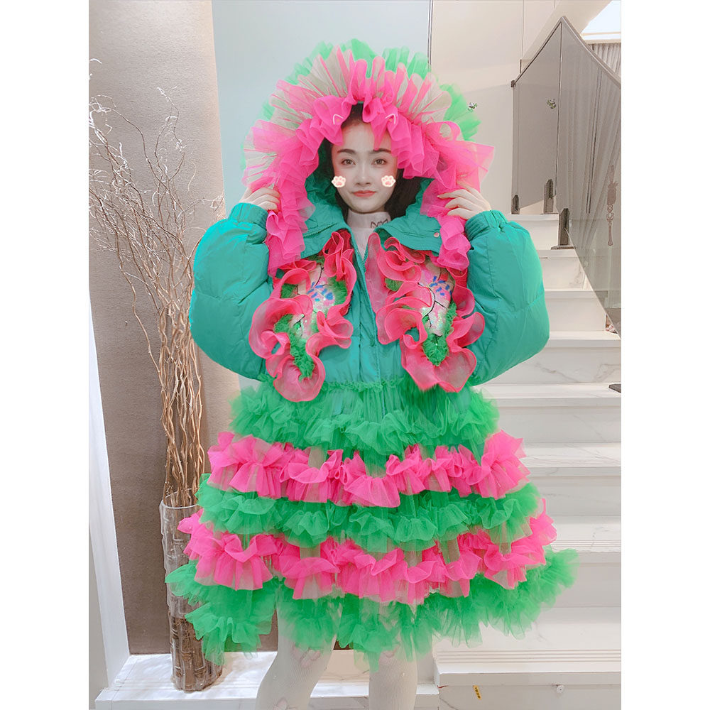重工连帽网纱裙摆拼接加厚羽绒服