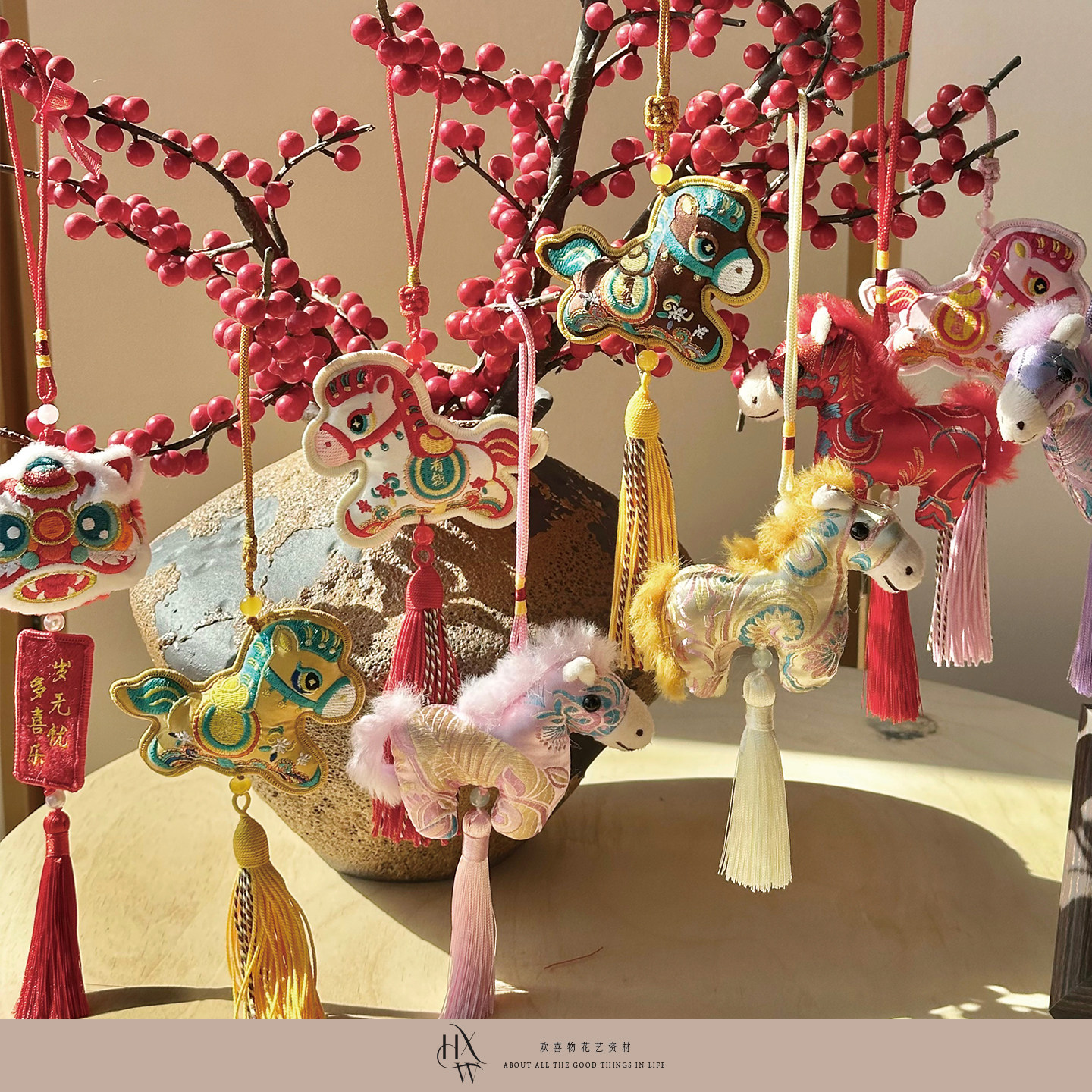 【欢喜物】2026马年新年香包刺绣福马挂饰布艺绸缎刺绣挂件DIY,节庆用品/礼品,节日装扮用品,淘宝优惠券,粉丝福利购,淘宝优惠卷