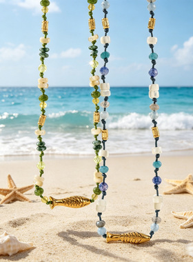 度假风手工编绳立体浮雕小鱼吊坠项链天然石彩石旅游高级感锁骨链