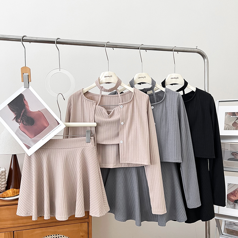 挂脖抹胸开衫外套百褶裙三件套