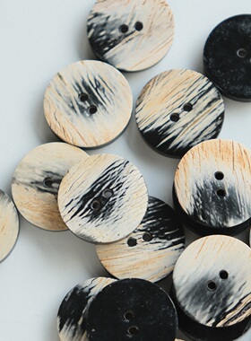 25mm一颗价英国Textile Garden奶油黑色不规则混色水牛角纽扣