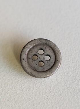 11mm 一颗价Textile Garden光亮灰色染色动物骨材质纽扣