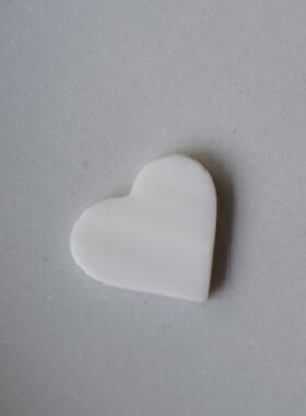 16mmx14mm一个价 德国ANTQIUE50年代珍珠母贝白色爱心造型串珠