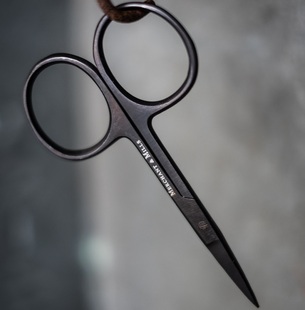 Wide 一把总长10cm Mills 英国Merchant Bow宽弓剪刀 and