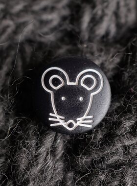 15mm一颗价英国Textile Garden墨黑底白色线条速写老鼠纽扣