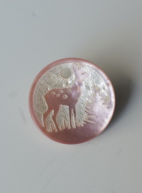 不是纽扣 15mm一颗价德国JIM梦幻粉紫色小鹿森林贝壳吊饰
