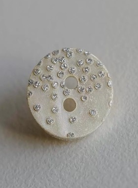 12mm1颗价英国Textile Garden不规则粘闪片白色贝壳纽扣