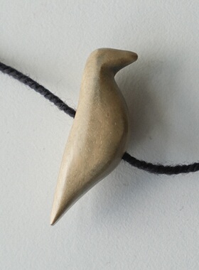 绝版46mmx15mm一颗价德国JIM浅灰褐色啄木鸟侧影造型木质串珠