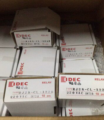 继电器idec和泉220v继电器