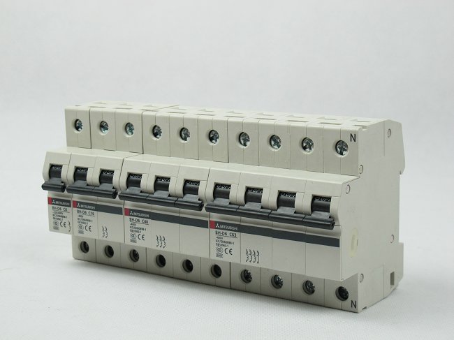 正品进口MITSUBISHI三菱断路器空气开关BH-D6 2P 6A--63A银点
