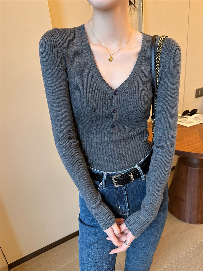 法式复古羊绒v领半开胸狗牙花边包扣设计收腰显瘦针织衫毛衣打底