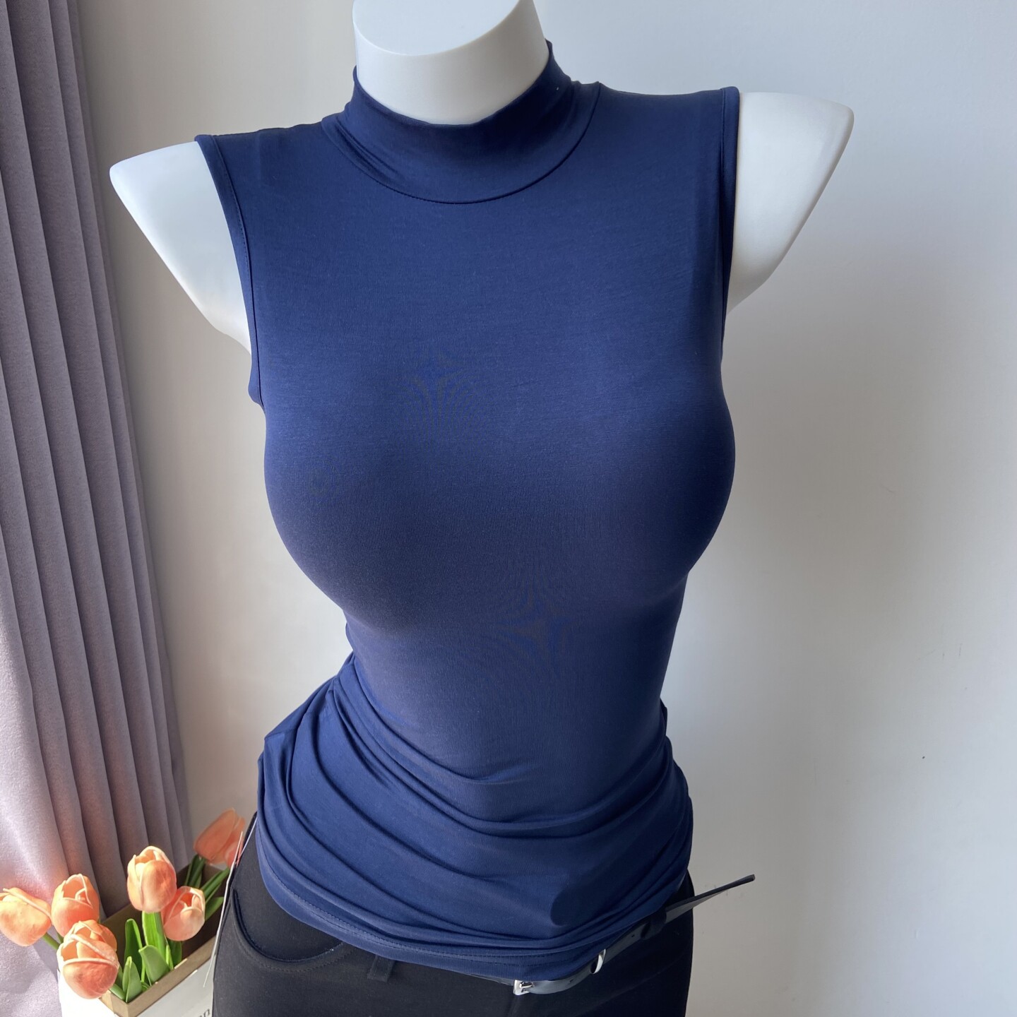 半高领莫代尔修身显胸收腰弹力背心遮副乳女纯欲薄款凉快透气上衣