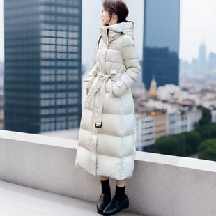 羽绒服女款冬季中长款连帽收腰修身新国标90白鸭绒时尚保暖