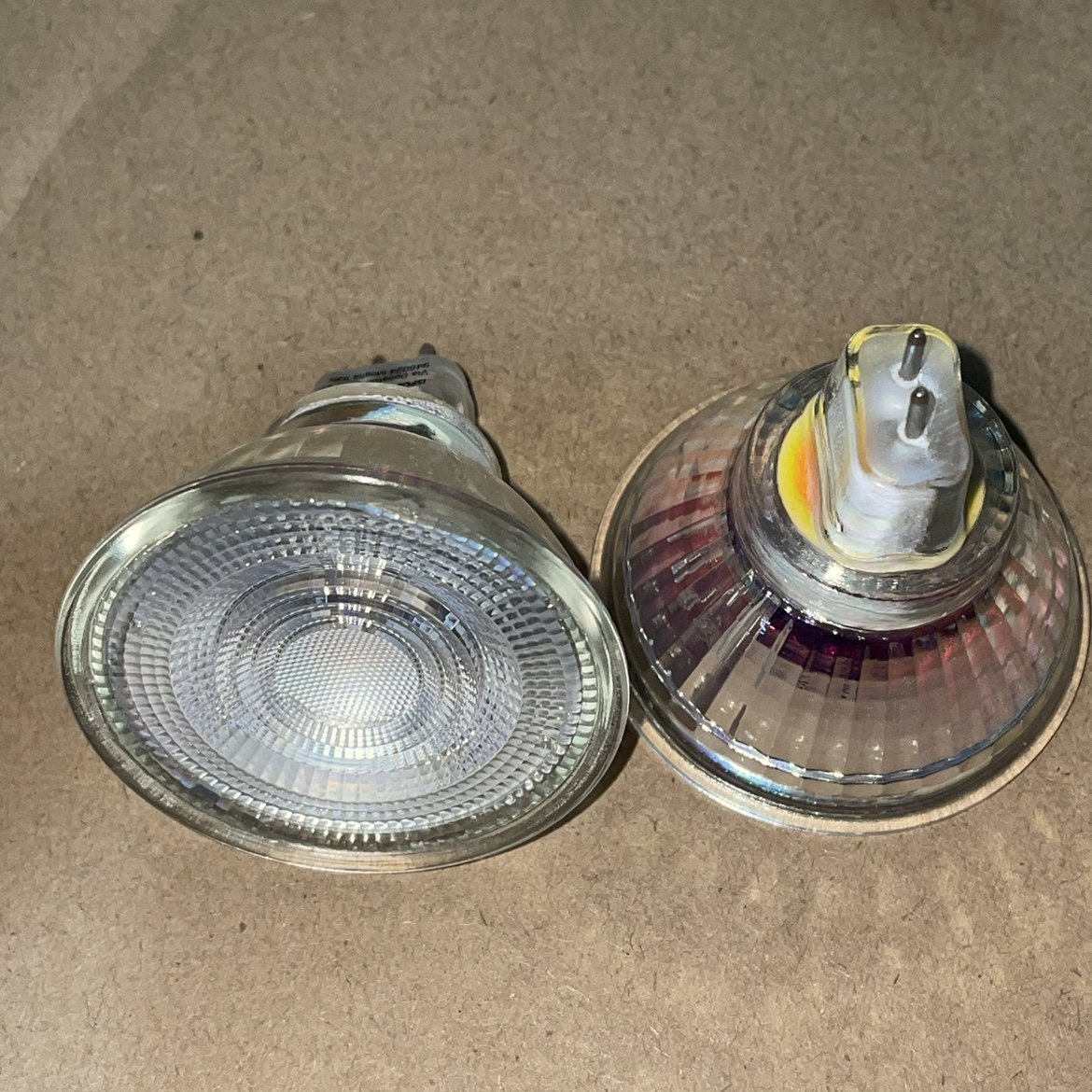 12伏机床灯 库存半成品 无包装 DIY工作台灯 小面积照明属于什么档次？