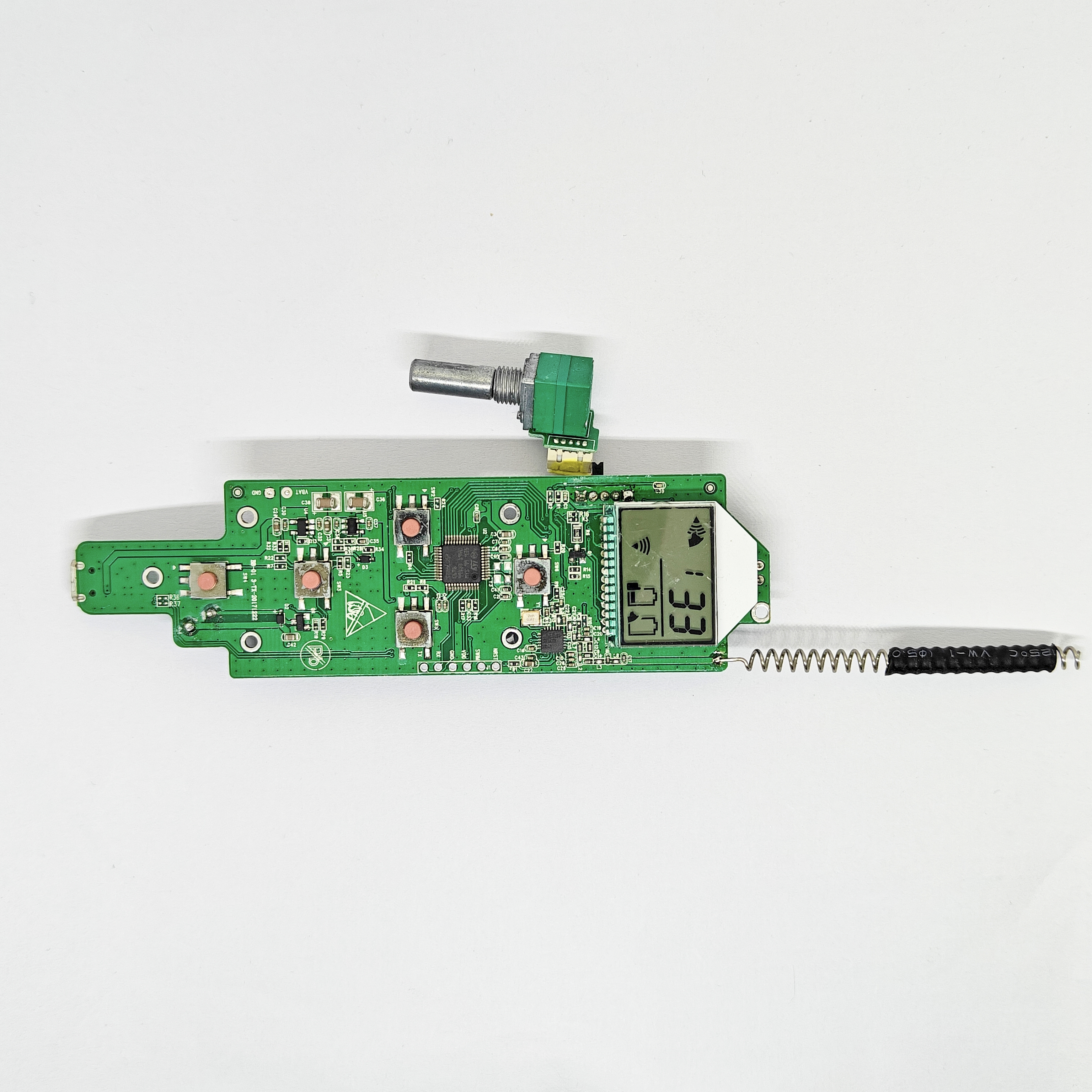 一个带屏幕的，带电池的主板研究品，功能不详