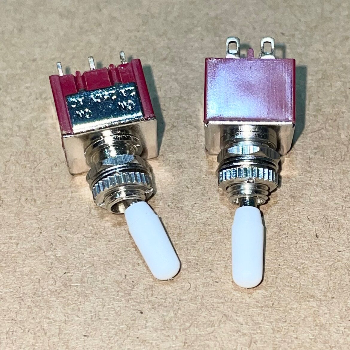 一元一个 kxn202 纽子开关 单刀开关 面板安装开关属于什么档次？