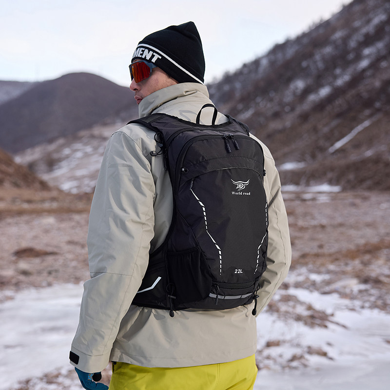 户外专业登山包轻量化男女骑行徒步跑步水袋背包折叠双肩包22升新