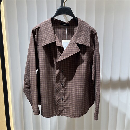 [客服改价}7-8(26)直邮=ME*26秋不规则衬衫 剪标