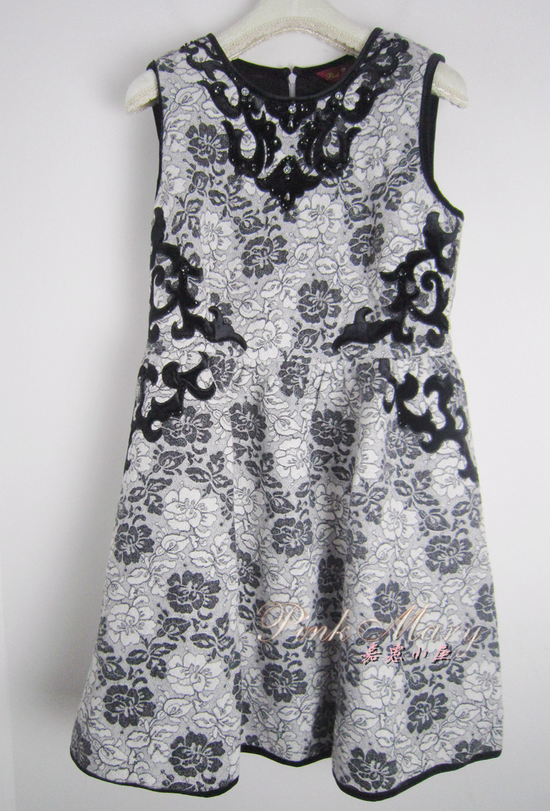 pink mary粉红玛琍/粉红玛丽 大码钉钻暗花蕾丝背心连衣裙 标齐