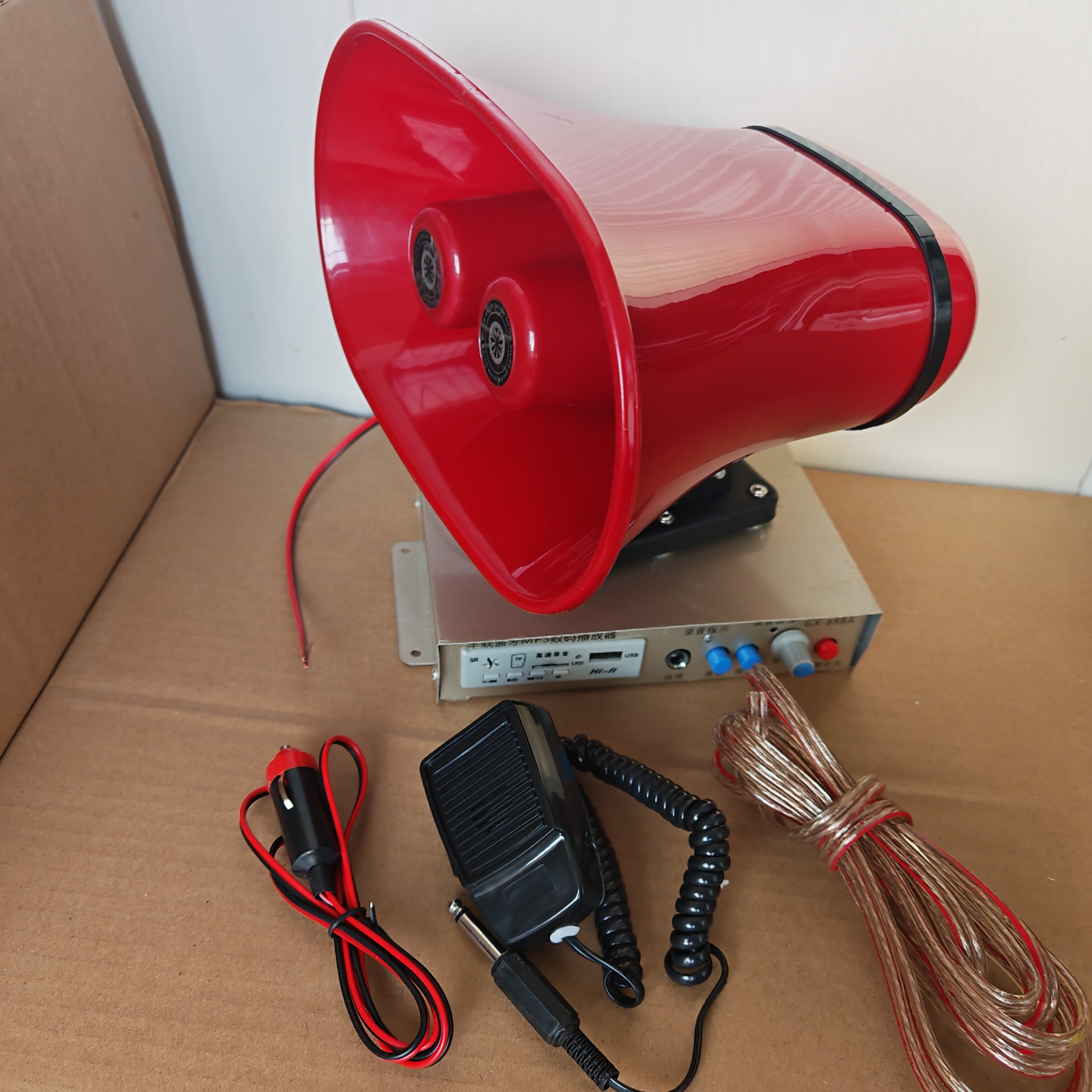 包邮功翔12V功放888型插卡车载扩音机大功率喊话器叫卖宣传车喇叭