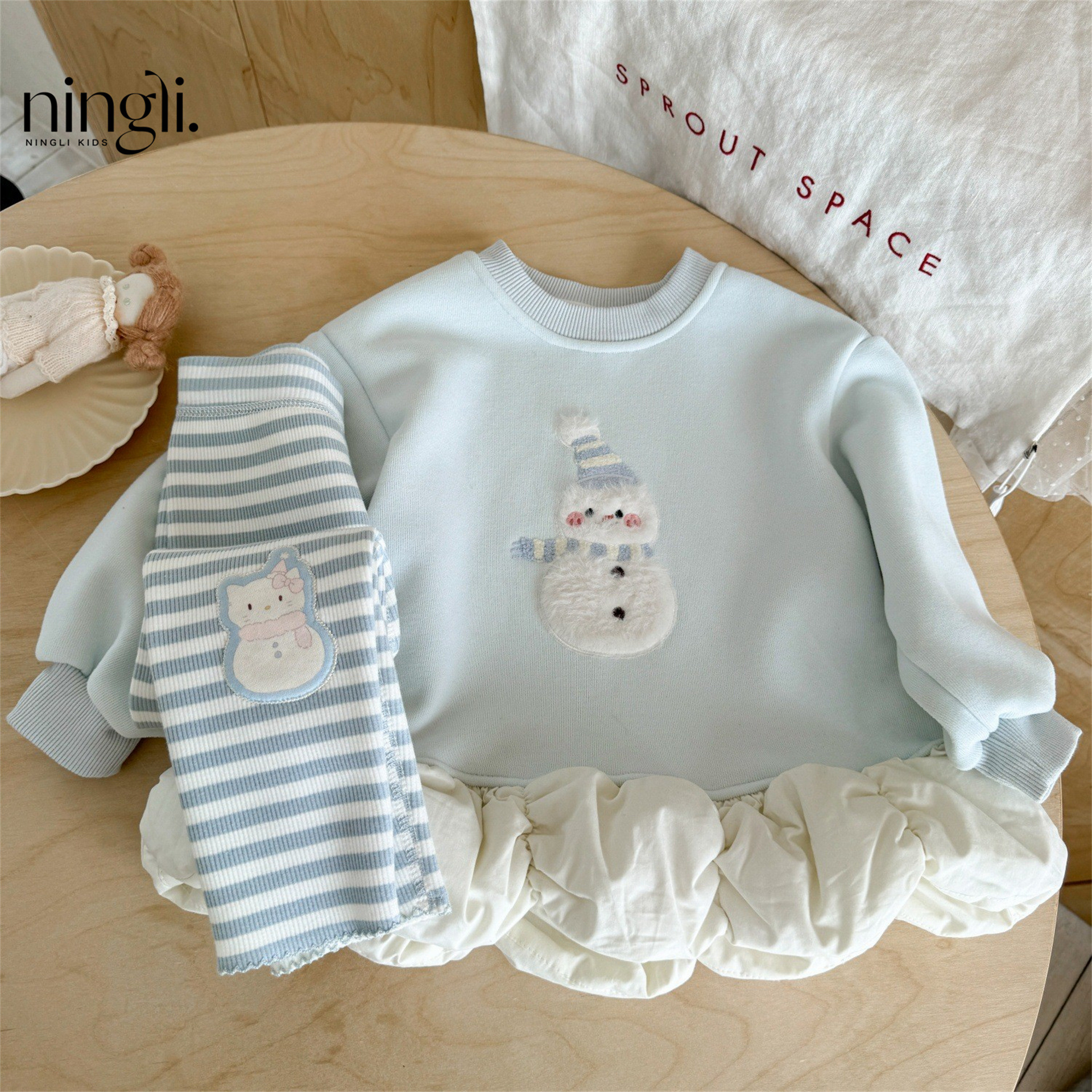 柠里儿童加绒套装秋冬新款女童加绒雪人卫衣条纹打底裤可爱两件套