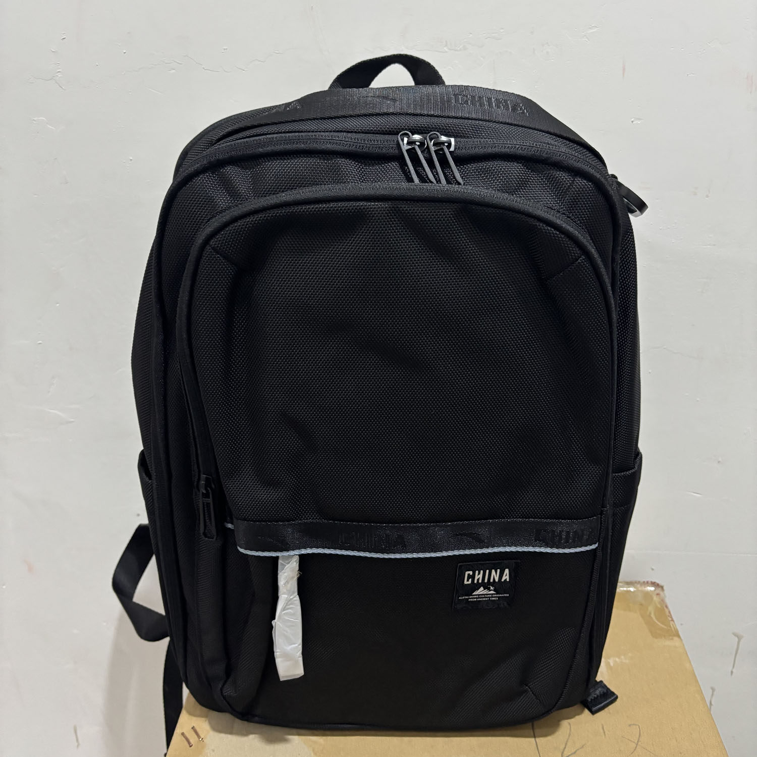 安踏正品户外旅行通勤包大容量电脑包背包大学生双肩包192437153R,运动包/户外包/配件,双肩背包,淘宝优惠券,粉丝福利购,淘宝优惠卷