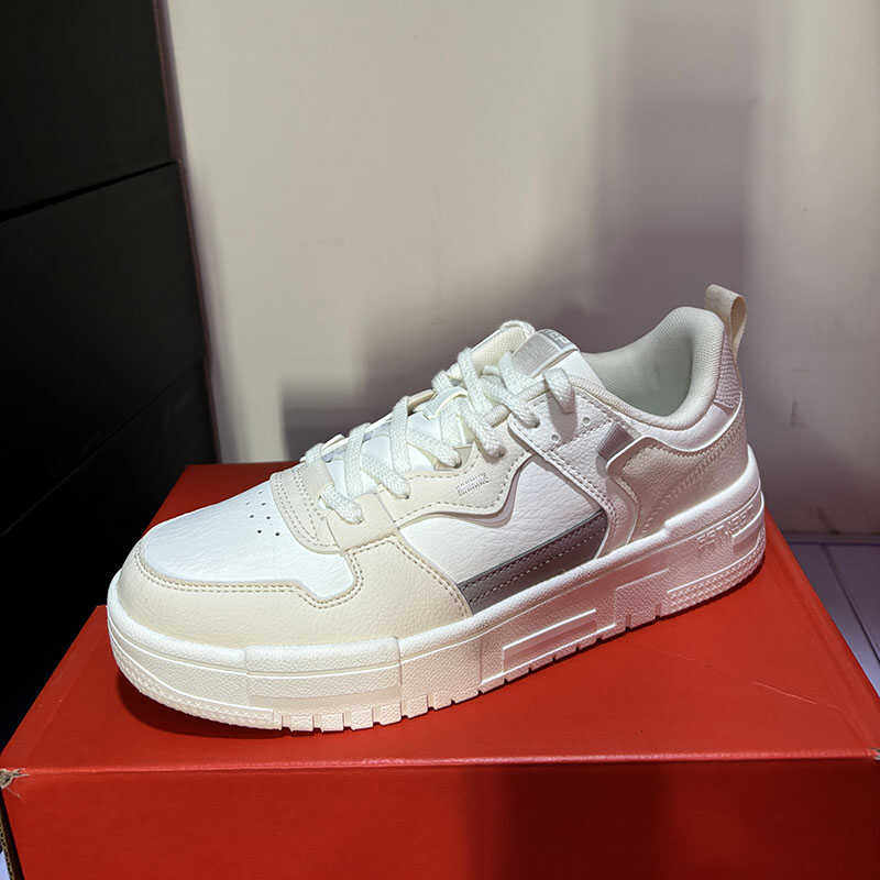 特步正品休闲秋冬平底简约百搭学院青年潮流女鞋板鞋978418310022,运动鞋new,板鞋,淘宝优惠券,粉丝福利购,淘宝优惠卷