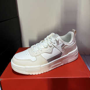 978418310022 板鞋 特步正品 休闲秋冬平底简约百搭学院青年潮流女鞋