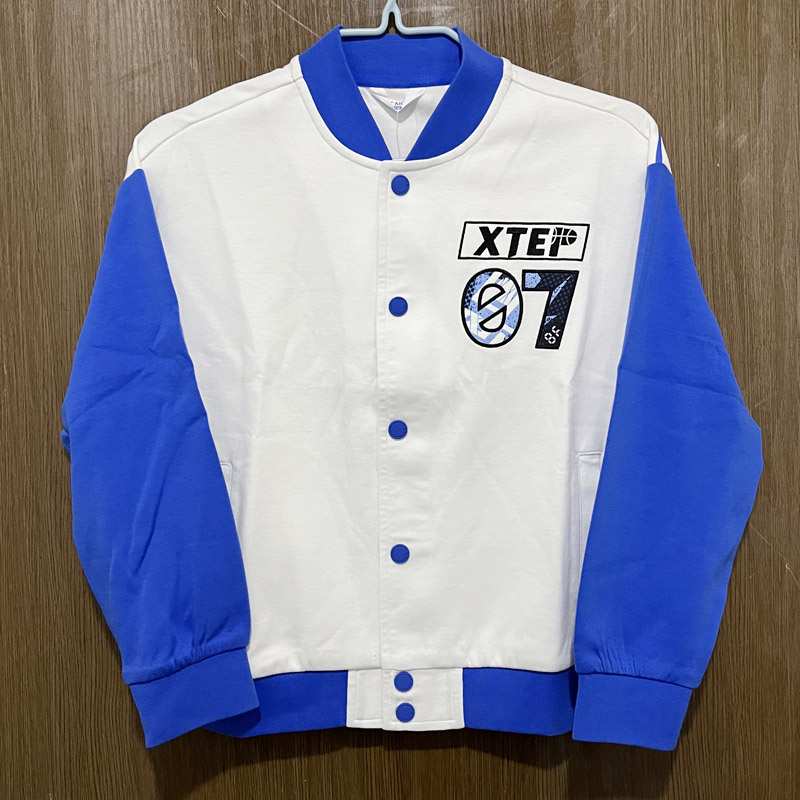 特步儿童蓝球运动服男童针织外套