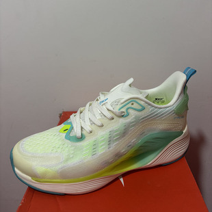特步正品 878119110028 春氢风科技5.0缓震回弹防滑网面轻便跑步鞋