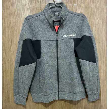 特步正品秋冬休闲开衫上衣夹克立领针织男运动外套978429060905