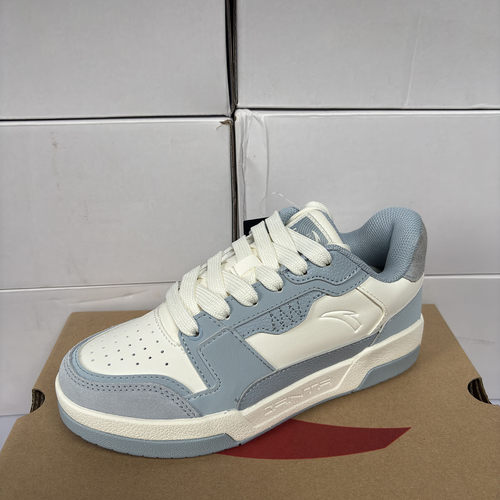 安踏正品烈焰SE皮面情侣运动板鞋