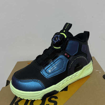 高帮皮革面中小男童板鞋安踏