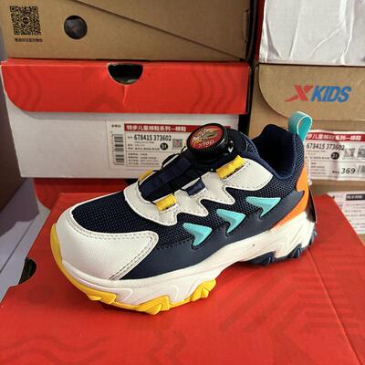 网面透气男童特步儿童纽扣运动鞋